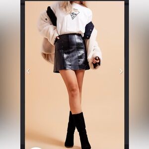 Q2 NWT Women’s Faux Croc and Leather Mini Skirt High Waist Size M